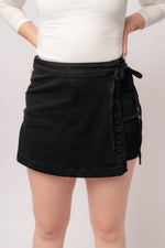 Load image into Gallery viewer, Judy Blue Bentli High Rise Side Tie Denim Skort in Black
