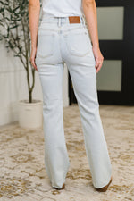 Load image into Gallery viewer, Judy Blue Alyse Mid Rise Destroy &amp; Fray Hem Bootcut
