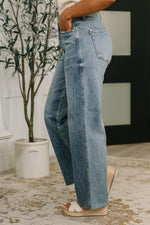 Load image into Gallery viewer, Judy Blue Ciera High Waist Rigid Magic Wihelmina Baggy
