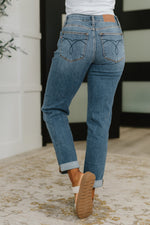 Load image into Gallery viewer, Judy Blue Colette Mid Rise Boyfriend Classic Cuffed

