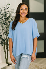 Load image into Gallery viewer, Counter Part Crinkle Woven V-Neck Top in Cornflower Blue
