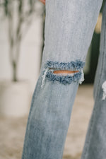 Load image into Gallery viewer, Judy Blue Elaine Mid Rise Boyfriend with Distress &amp; Cuff
