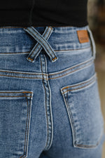 Load image into Gallery viewer, Judy Blue Elsie High Rise Double Button Wide Leg Jeans
