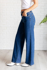 Load image into Gallery viewer, Judy Blue Hazel High Rise Vintage Wide Leg Jeans
