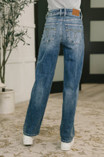 Load image into Gallery viewer, Judy Blue Holly Mid Rise Straight
