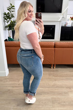 Load image into Gallery viewer, Judy Blue Laura Mid Rise Cuffed Skinny Capri Jeans
