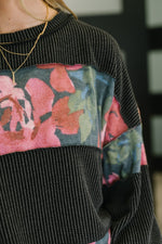 Load image into Gallery viewer, In the Spotlight Contrast Pullover
