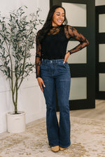 Load image into Gallery viewer, Judy Blue Jada High Waist Flare with Patch Pockets
