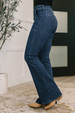 Load image into Gallery viewer, Judy Blue Jada High Waist Flare with Patch Pockets
