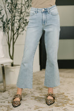 Load image into Gallery viewer, Judy Blue Martha Mid Rise Kick Flare w Raw Hem
