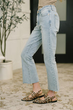Load image into Gallery viewer, Judy Blue Martha Mid Rise Kick Flare w Raw Hem
