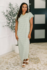 Load image into Gallery viewer, Keep Me Comfy Casual Maxi Dress in Green
