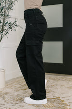 Load image into Gallery viewer, Judy Blue Keira High Waist Cargo Wide in Black
