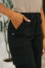 Load image into Gallery viewer, Judy Blue Keira High Waist Cargo Wide in Black
