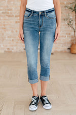Load image into Gallery viewer, Judy Blue Laura Mid Rise Cuffed Skinny Capri Jeans

