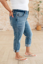 Load image into Gallery viewer, Judy Blue Laura Mid Rise Cuffed Skinny Capri Jeans
