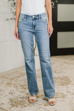 Load image into Gallery viewer, Judy Blue Lorena Mid Rise Vintage Wash Bootcut Jeans
