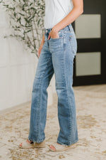 Load image into Gallery viewer, Judy Blue Lorena Mid Rise Vintage Wash Bootcut Jeans
