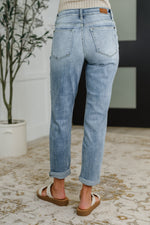 Load image into Gallery viewer, Judy Blue Mallory Mid Rise Bleach Wash Boyfriend Jeans
