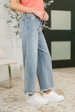 Load image into Gallery viewer, Judy Blue Mary Mid Rise Ankle Wide Leg + Hollywood WB + Fray Hem
