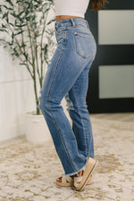 Load image into Gallery viewer, Judy Blue Maureen High Rise Distressed Bootcut Jeans

