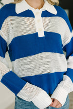 Load image into Gallery viewer, Oceanfront Stroll Button Henley
