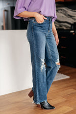 Load image into Gallery viewer, Judy Blue Rose High Rise 90's Straight Jeans in Dark Wash
