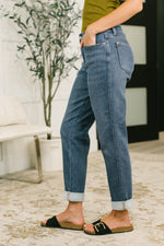 Load image into Gallery viewer, Judy Blue Shane Mid Rise Billie Boyfriend Jean in Dark Cozy Indigo
