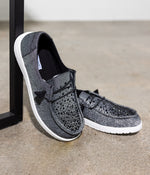 Load image into Gallery viewer, Maco Water Drop Sneaker in Black

