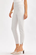 Load image into Gallery viewer, Dear Scarlett Magic Crop Skinny Pants
