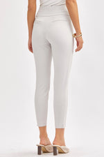 Load image into Gallery viewer, Dear Scarlett Magic Crop Skinny Pants
