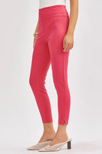 Load image into Gallery viewer, Dear Scarlett Magic Crop Skinny Pants
