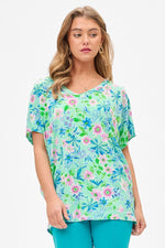 Load image into Gallery viewer, Dear Scarlett Floral Sadie Top
